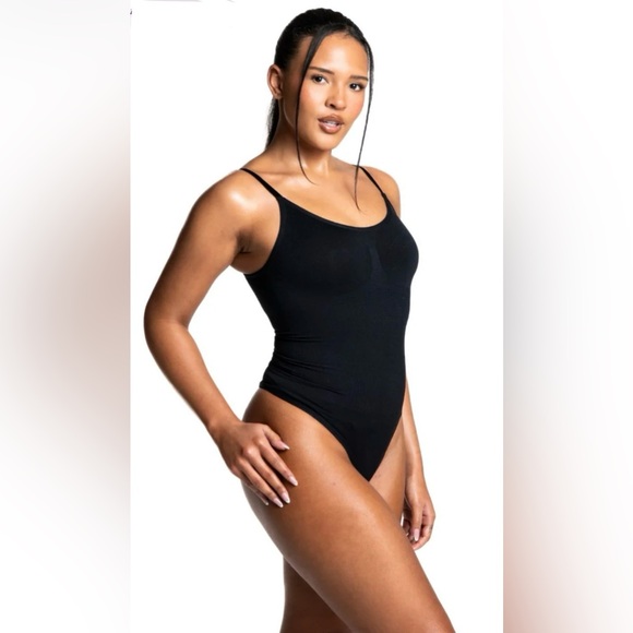 HeyShape snatched thong bodysuit - Picture 3 of 4